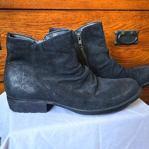 Born Falco Side Zip‎ Bootie Black Distressed Leather Boot Women’s 9.5M BR0014909